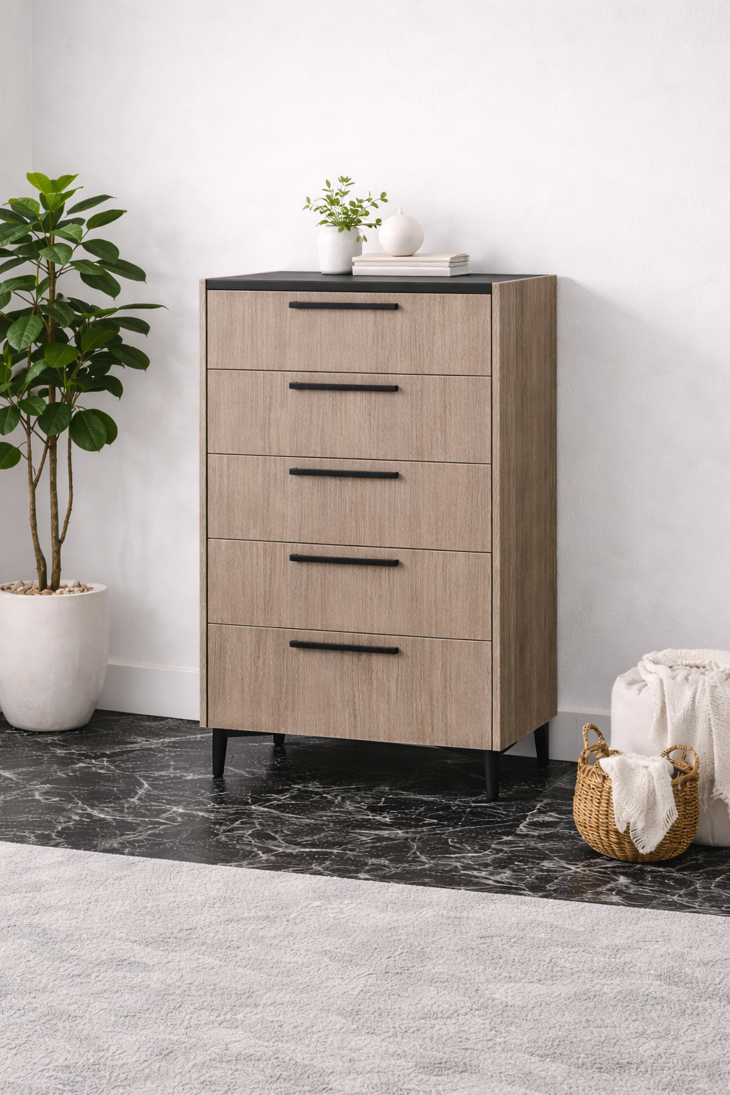 Vantrelle Chest